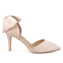 Load image into Gallery viewer, JOURNEE Collection Tanzi D'Orsay Bow Pump